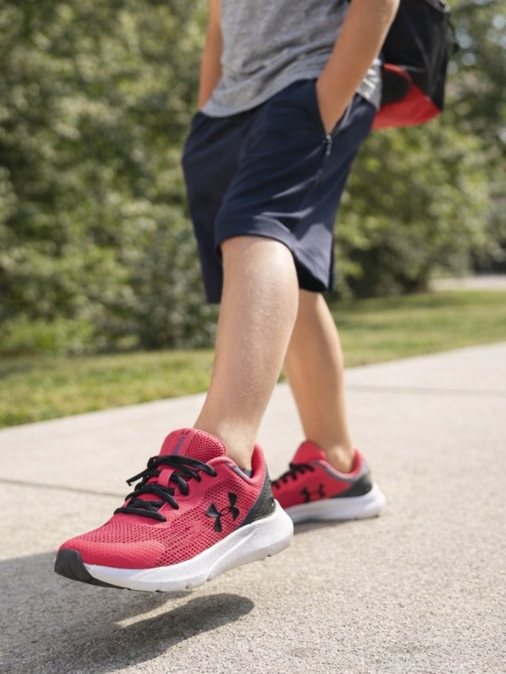 Under Armour Surge Running Shoes Red/Black Youth 5Y EU 37.5 Athletic